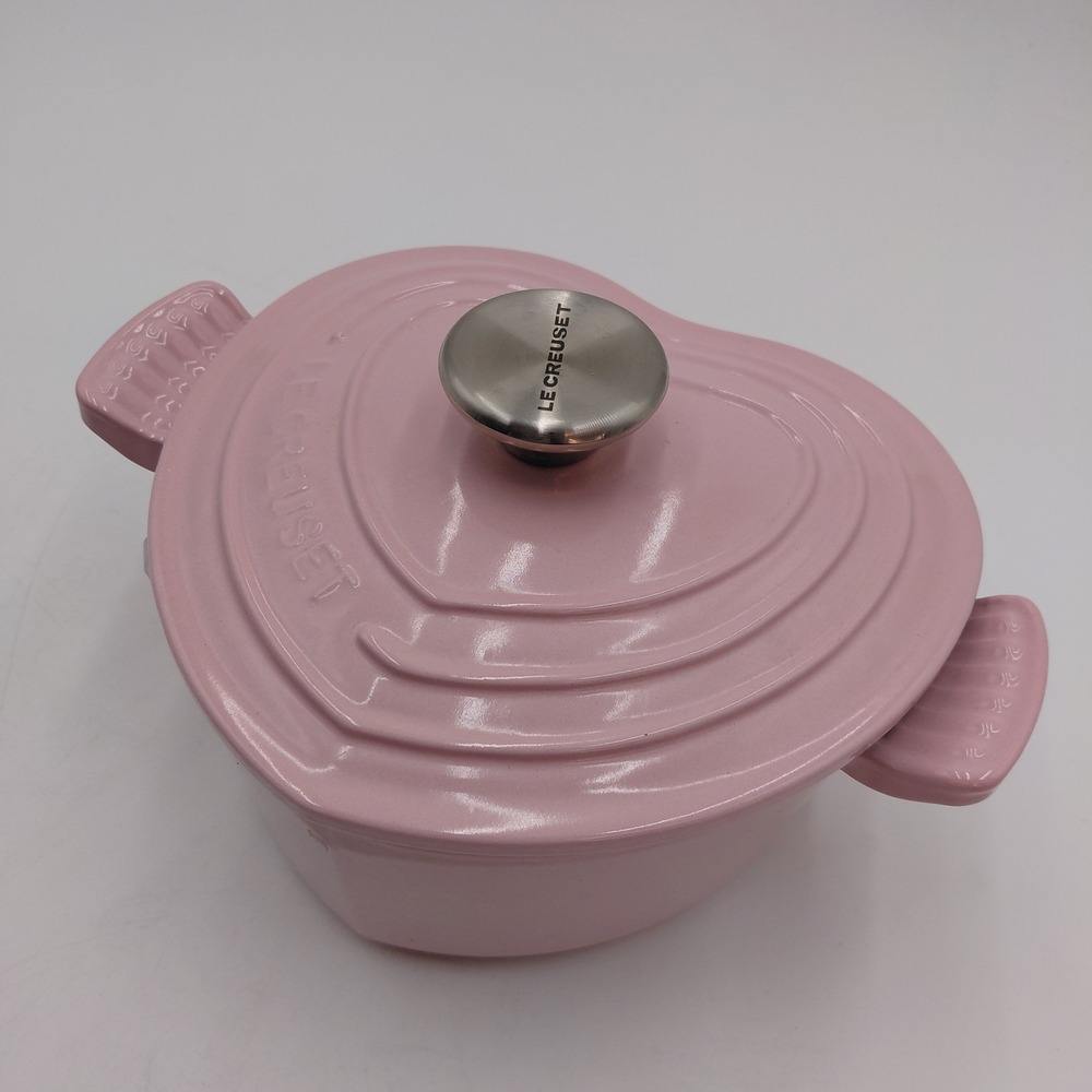 Le Creuset Cocotte D'amour Dish SHELL PINK 1 Qt Heart shaped Cast Iron Cottage